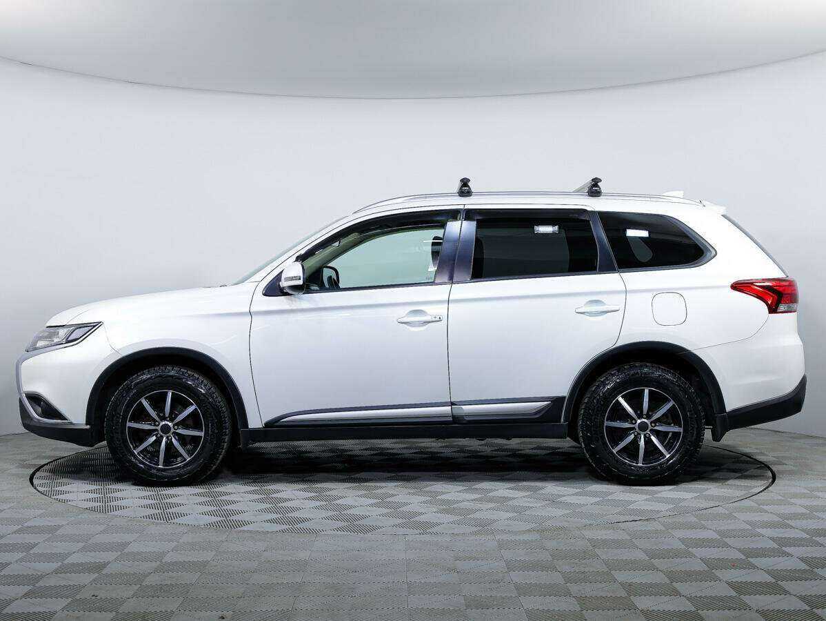 Mitsubishi Outlander, 2018 - 144 060 км. | Фото №8