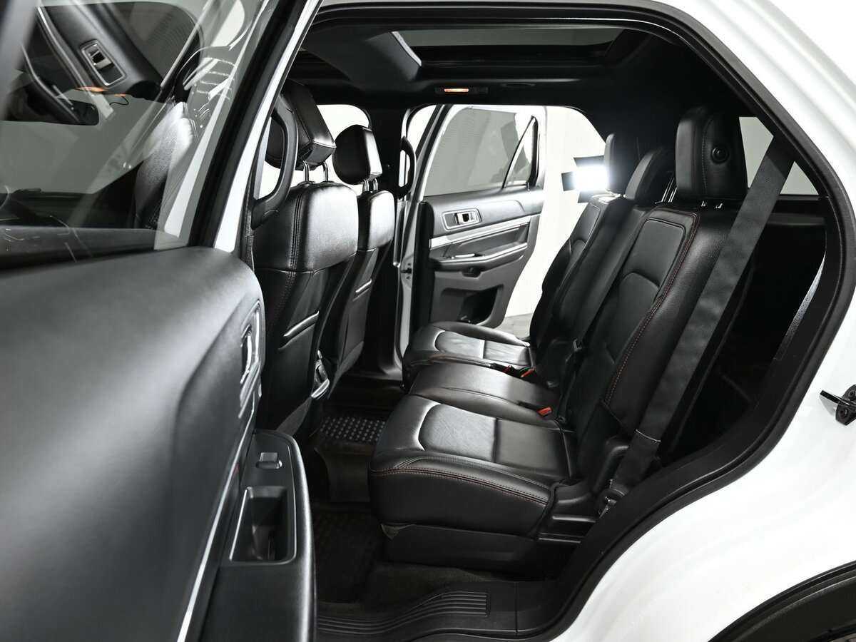 Ford Explorer, 2015 Фото №18