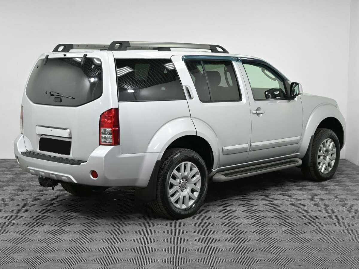 Nissan Pathfinder, 2012 - 136 000 км. | Фото №2