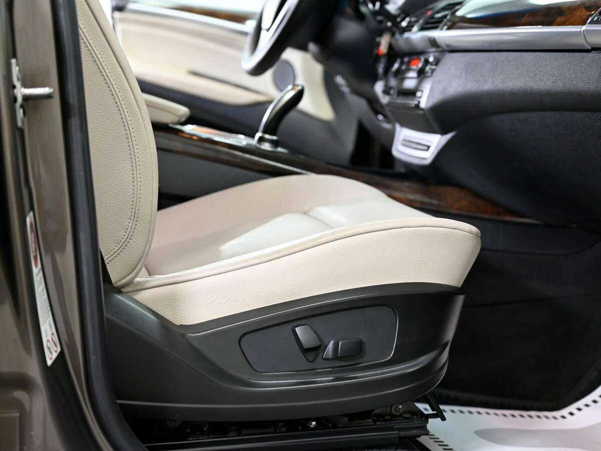 BMW X5 35i, 2012 Фото №13