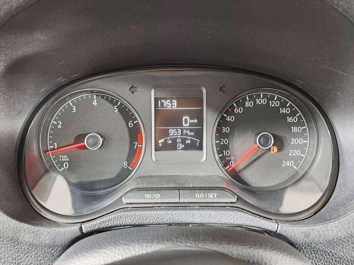 Volkswagen Polo, 2018 Фото №10