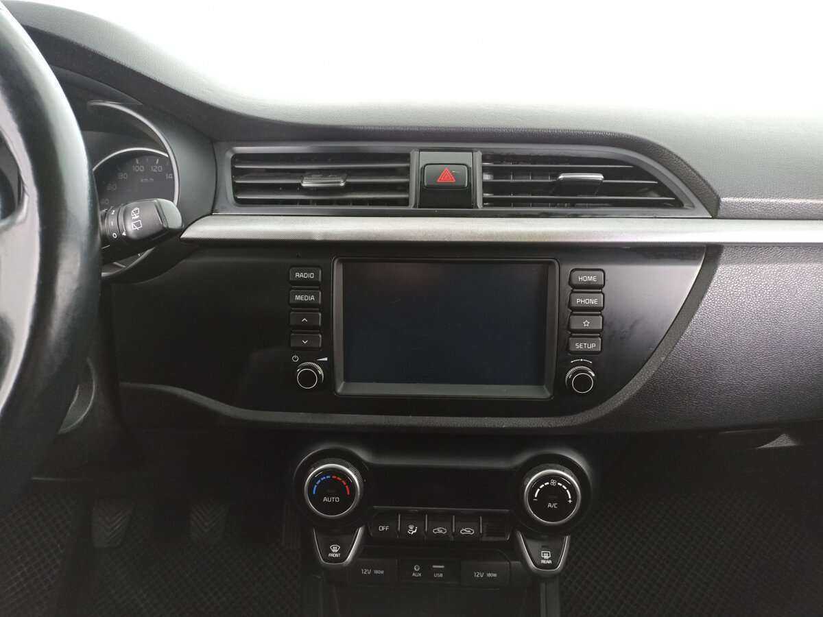 Kia Rio X-Line, 2019 Фото №13