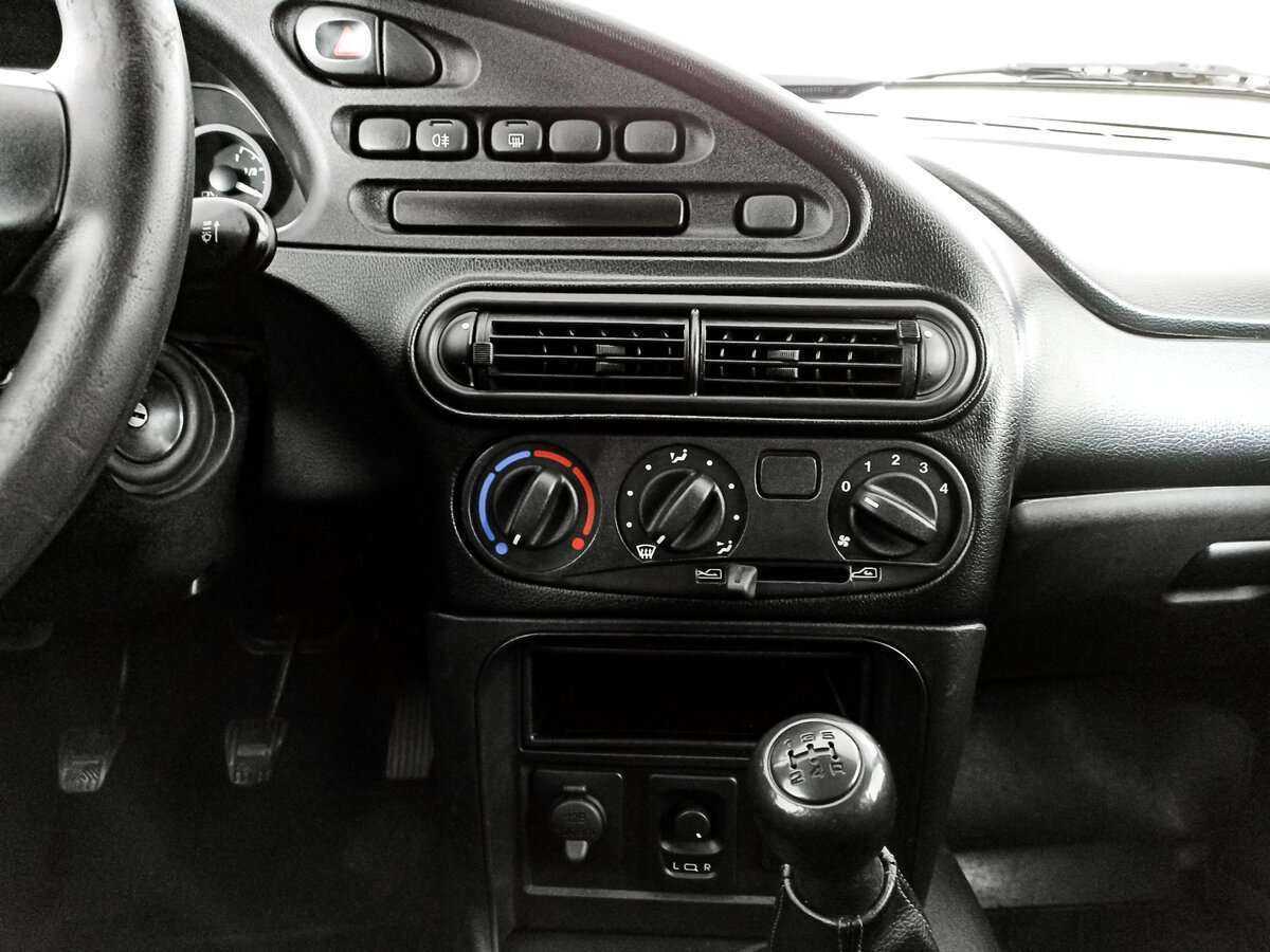 Chevrolet Niva, 2017 Фото №13