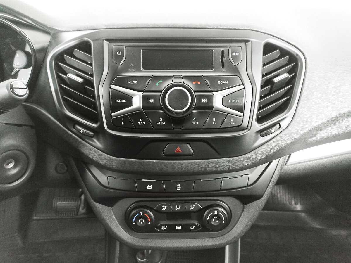 Lada (ВАЗ) Vesta, 2015 Фото №12