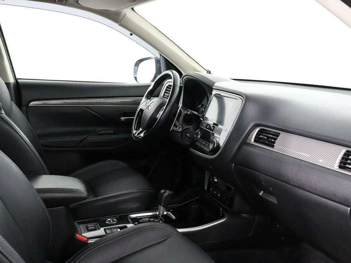 Mitsubishi Outlander, 2019 - 131 904 км. | Фото №7