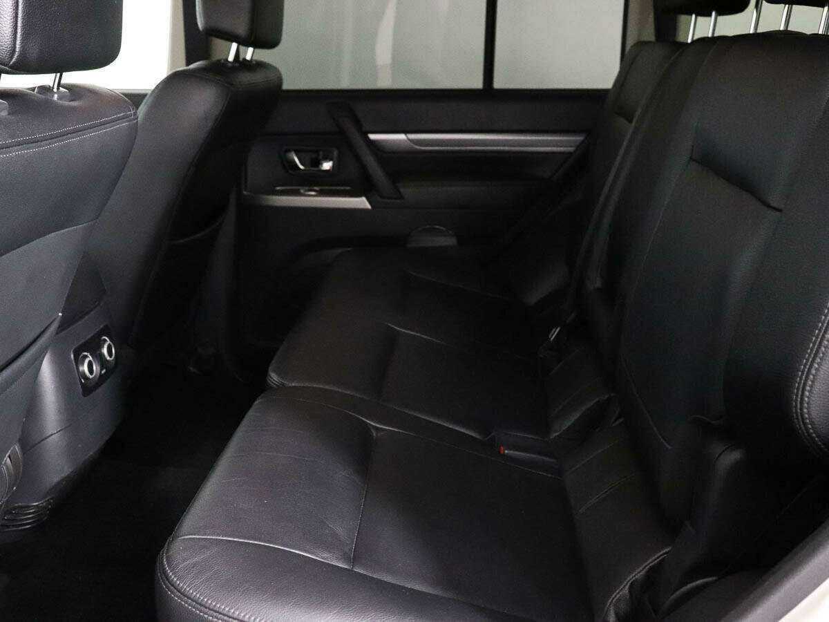 Mitsubishi Pajero, 2015 - 75 250 км. | Фото №6