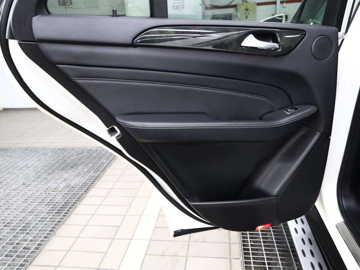 Mercedes-Benz M-Класс 350 CDI, 2015 Фото №9