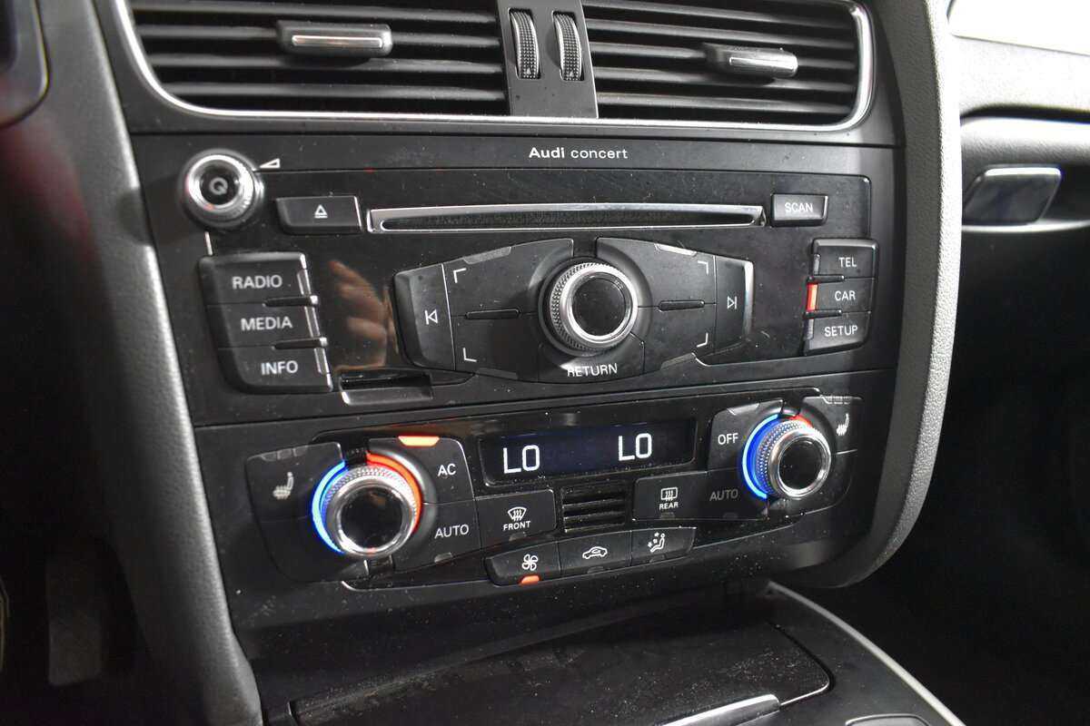 Audi A4, 2012 Фото №15