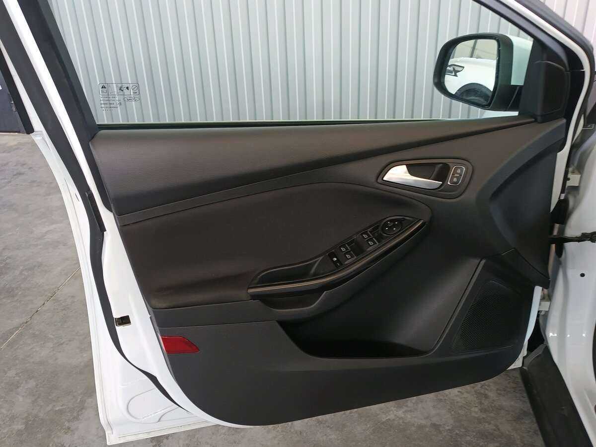 Ford Focus, 2019 Фото №17