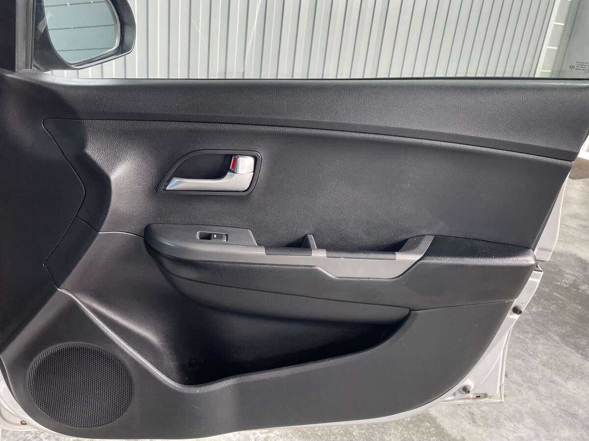 Kia Rio, 2017 Фото №19