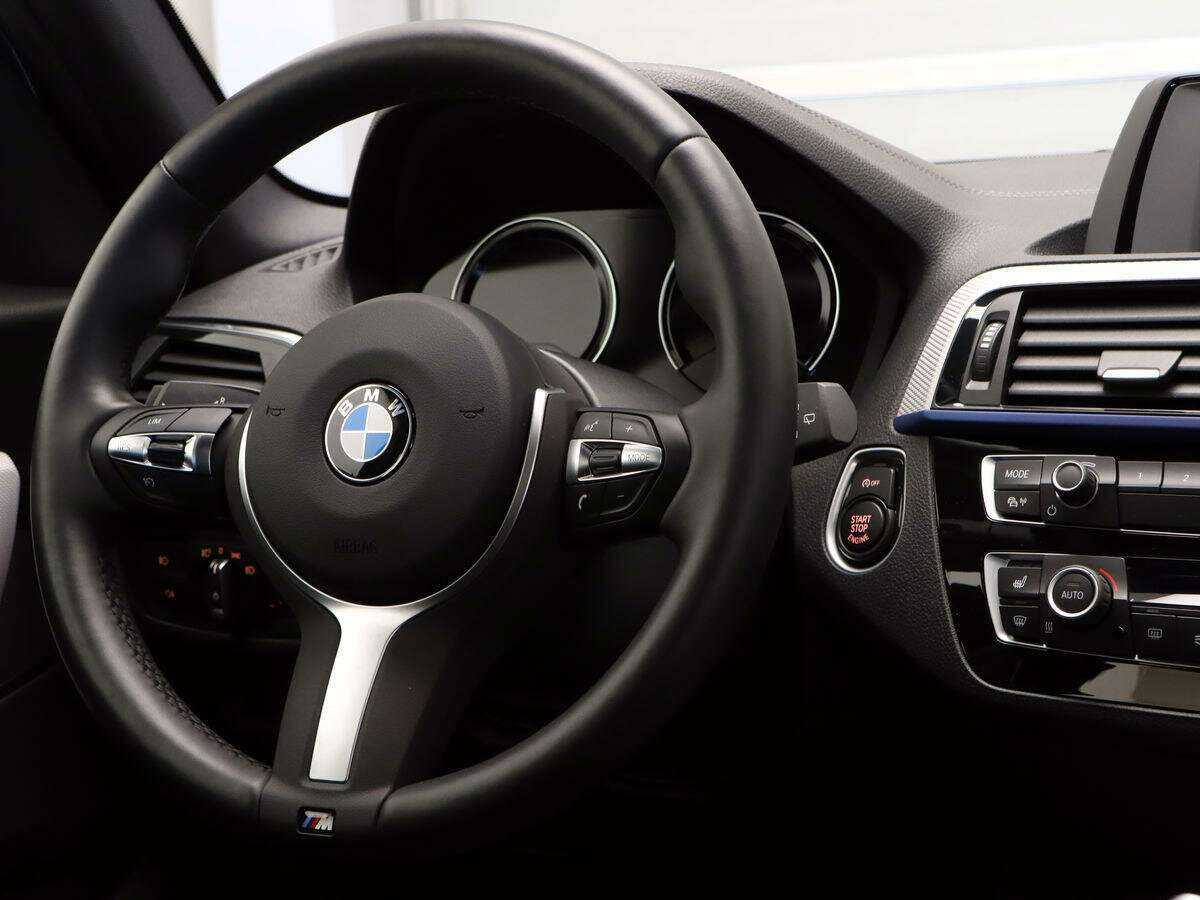 BMW 1 серии 118i, 2018 Фото №14