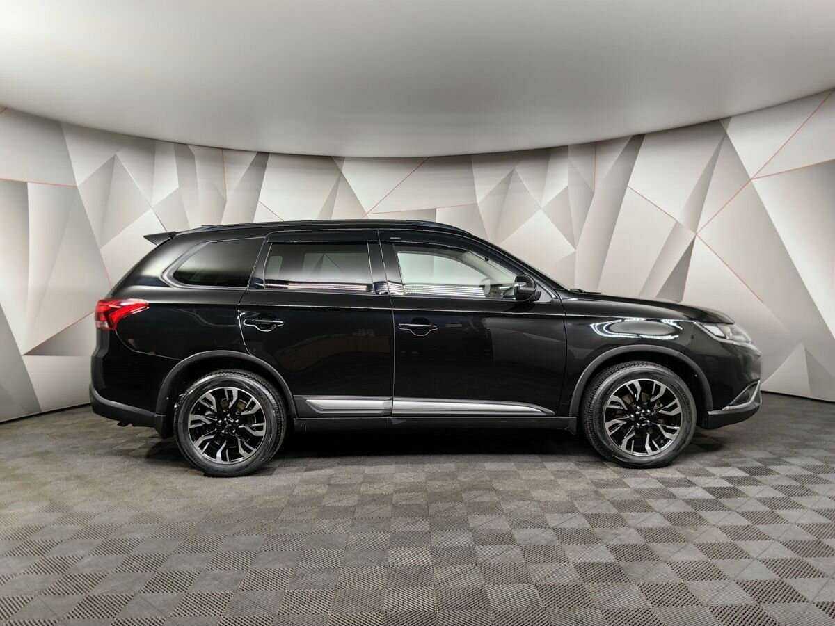 Mitsubishi Outlander, 2022 - 51 991 км. | Фото №6