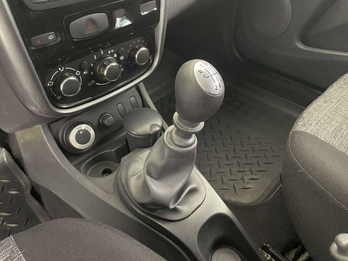 Renault Duster, 2012 Фото №13