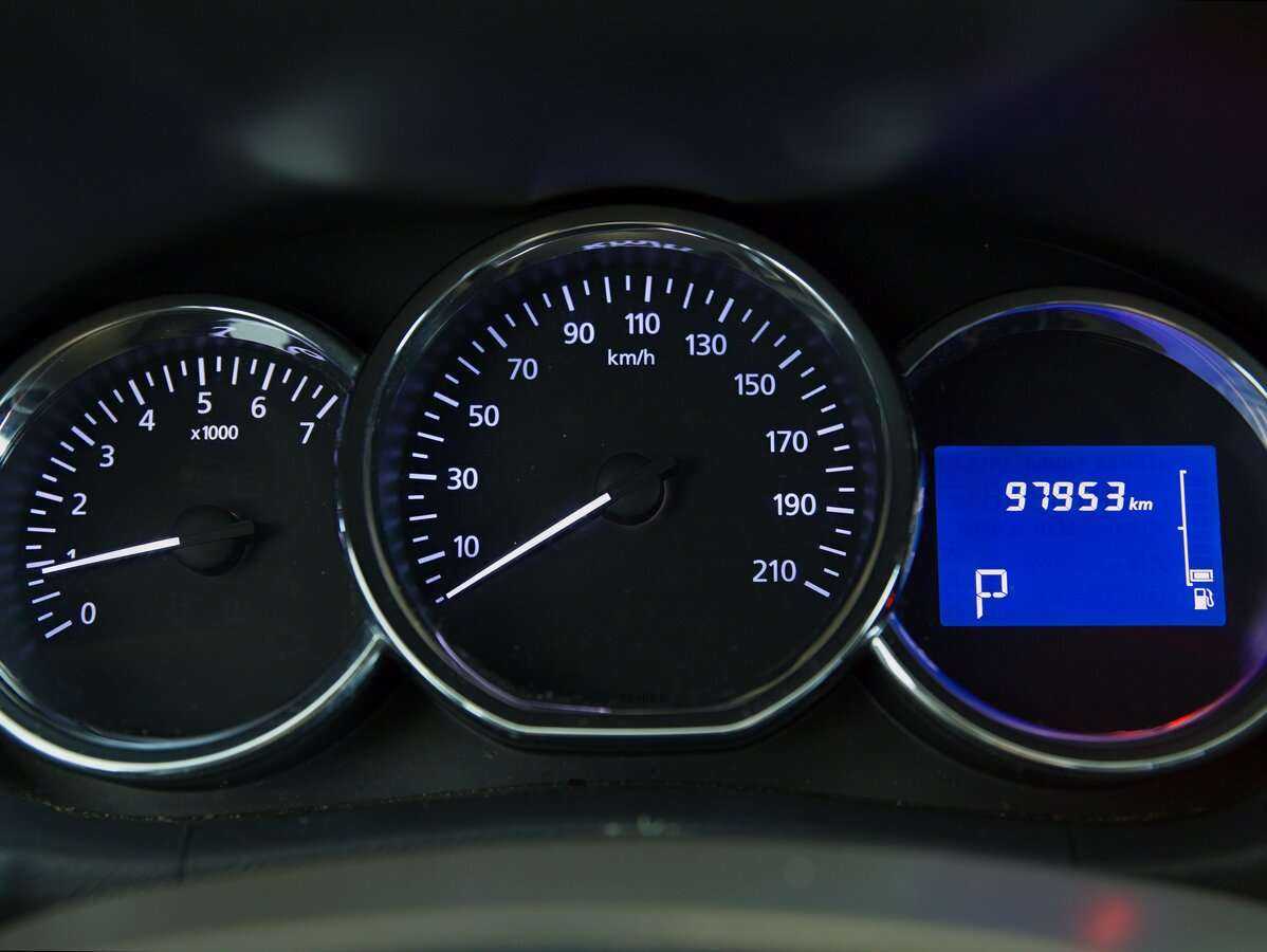 Nissan Terrano, 2017 Фото №12