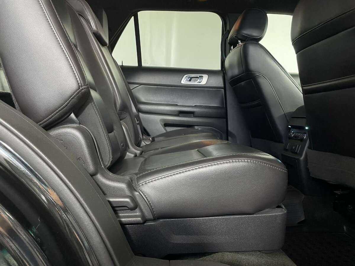 Ford Explorer, 2013 Фото №14