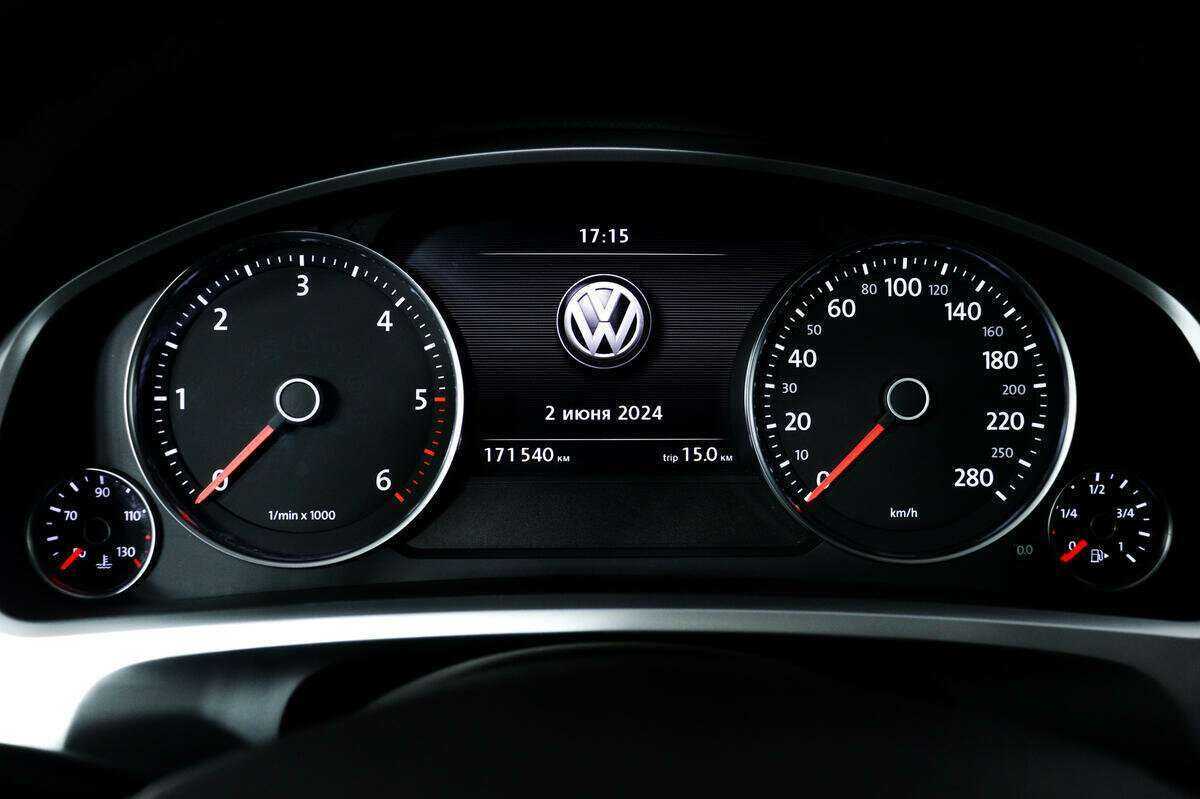Volkswagen Touareg, 2015 Фото №10