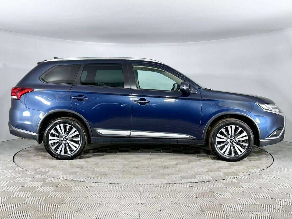 Mitsubishi Outlander, 2019 - 142 971 км. | Фото №5