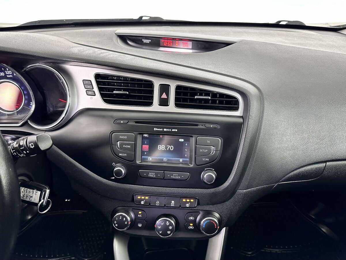Kia Ceed, 2014 Фото №14