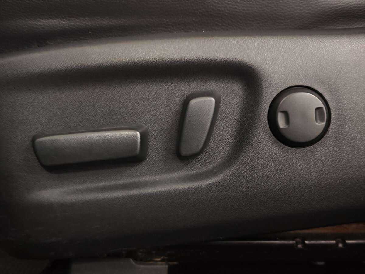 Toyota RAV4, 2015 Фото №24