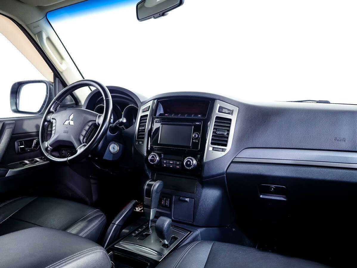 Mitsubishi Pajero, 2014 - 132 703 км. | Фото №8