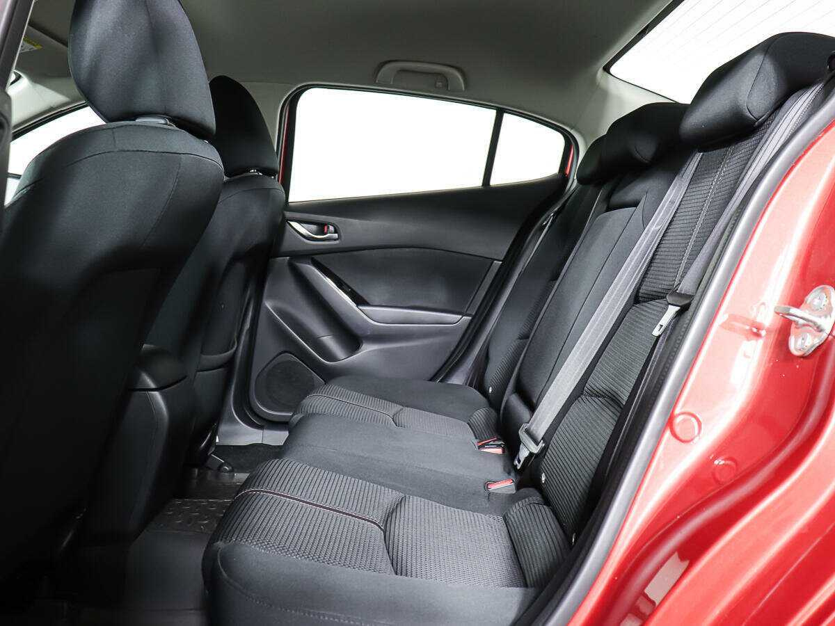 Mazda 3, 2018 Фото №12
