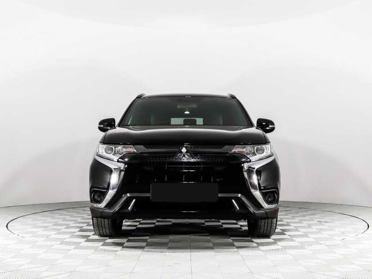 Mitsubishi Outlander, 2021 - 34 700 км. | Фото №2