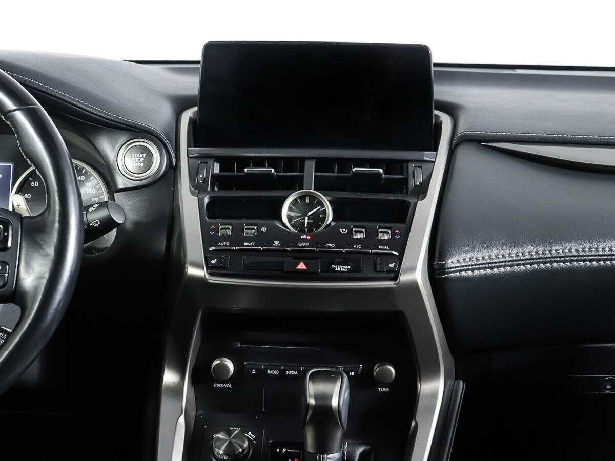 Lexus NX 200, 2018 Фото №12
