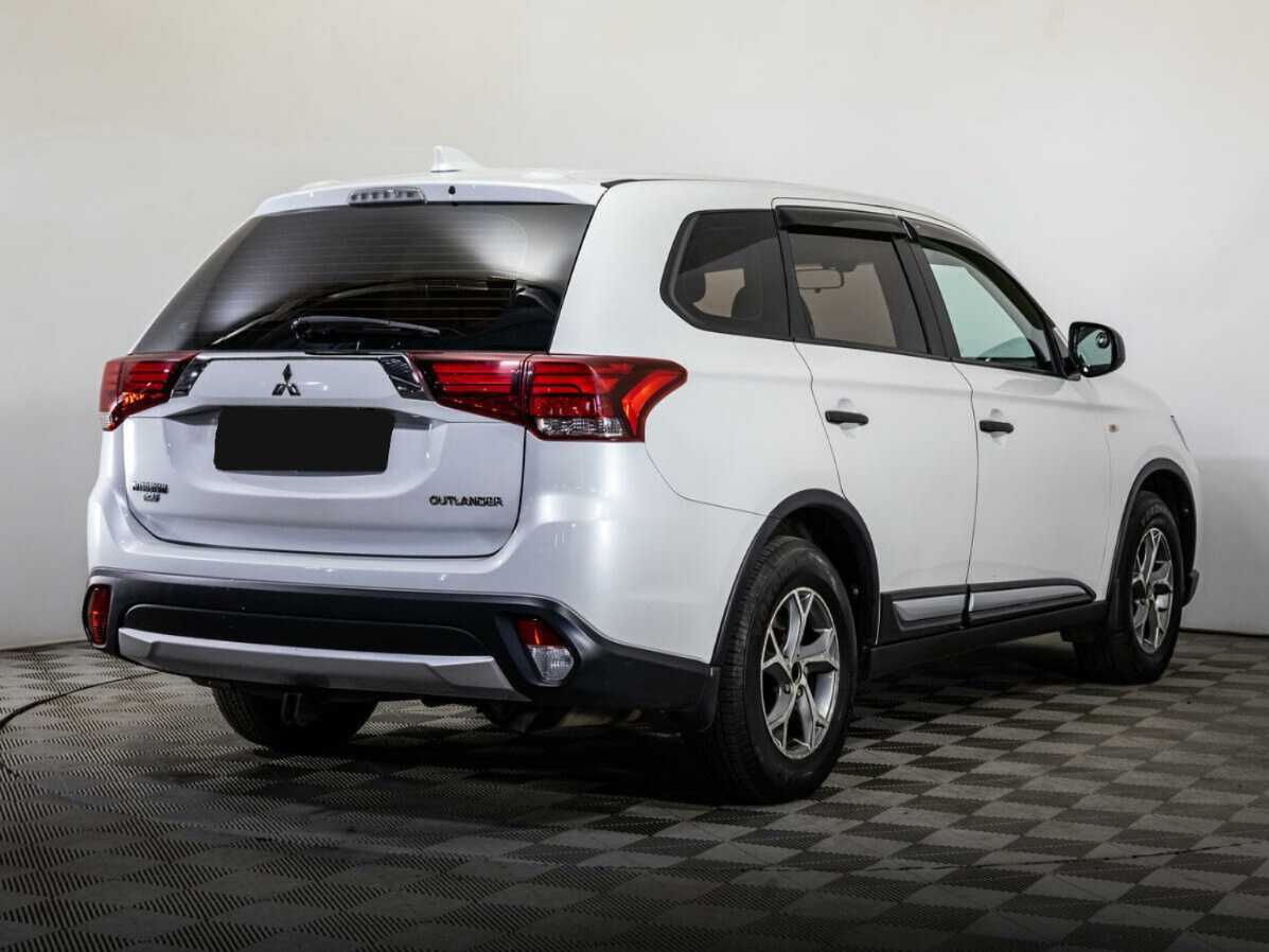 Mitsubishi Outlander, 2018 - 61 801 км. | Фото №4