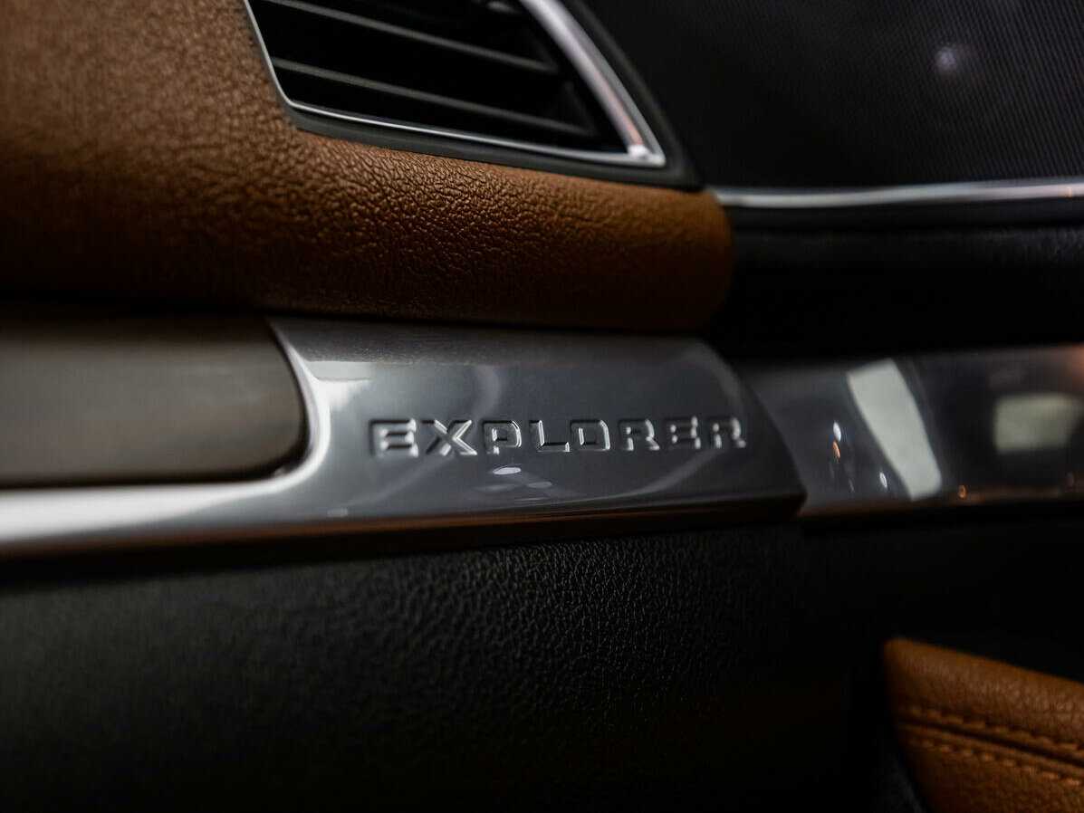 Ford Explorer, 2016 Фото №20