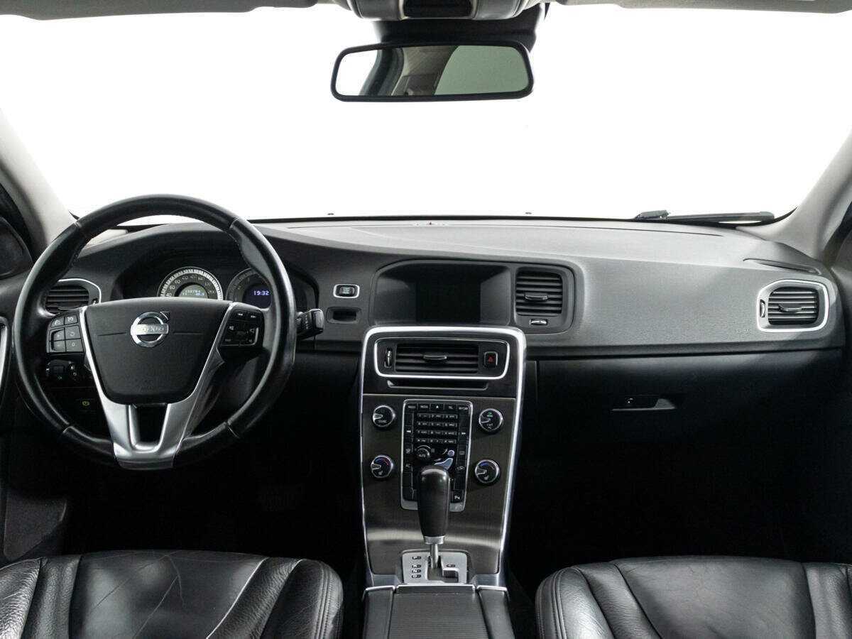 Volvo S60, 2012 Фото №13