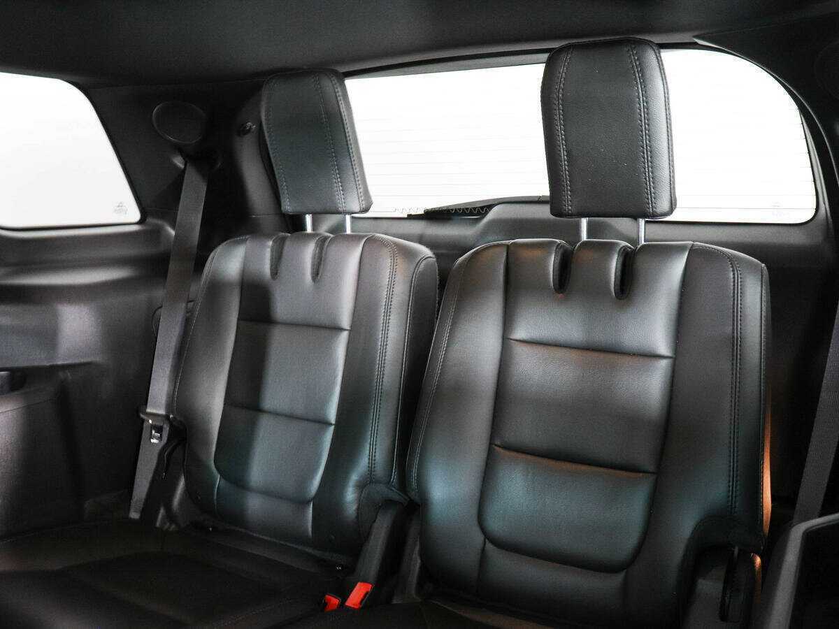 Ford Explorer, 2015 Фото №9