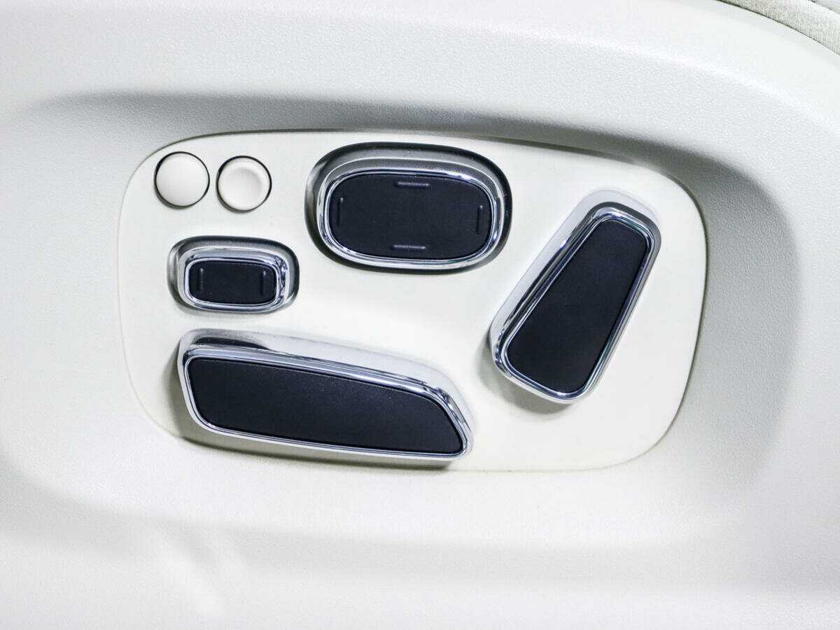 Jaguar XJ, 2012 Фото №17