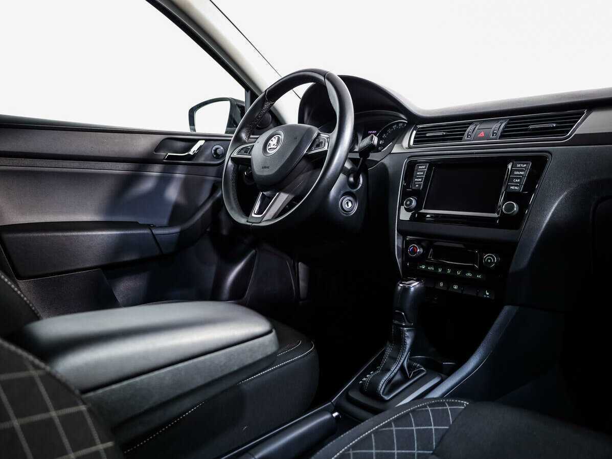 Skoda Rapid, 2017 Фото №8