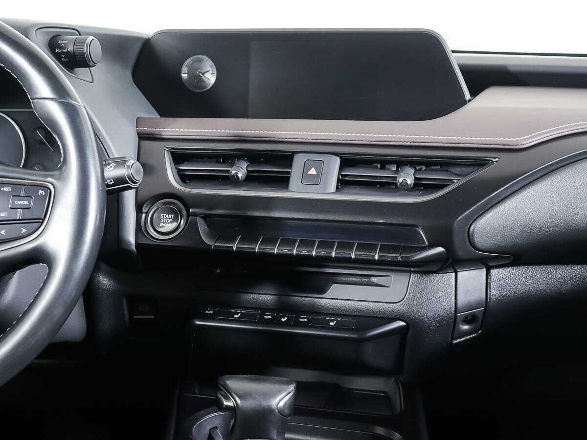 Lexus UX 200, 2019 Фото №10