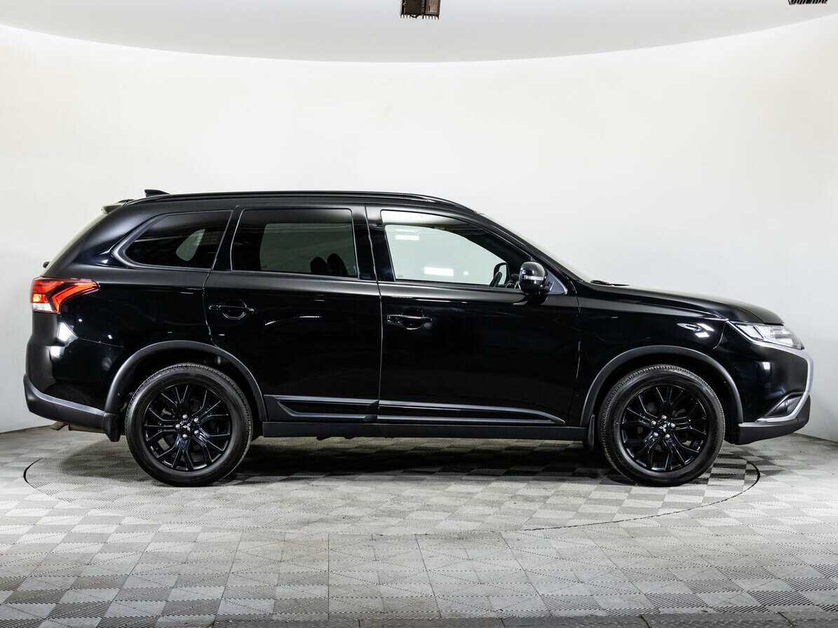 Mitsubishi Outlander, 2021 - 41 055 км. | Фото №4