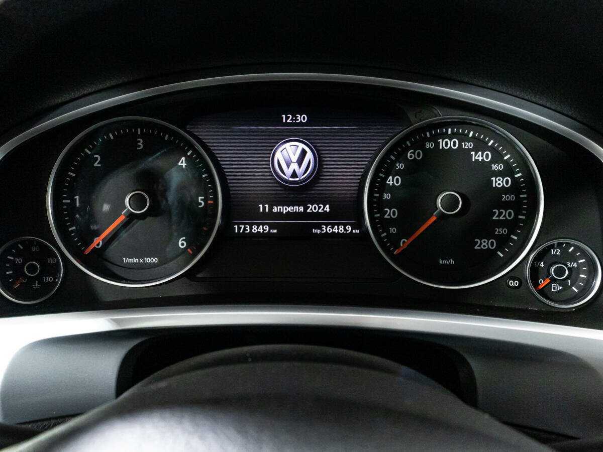 Volkswagen Touareg, 2013 Фото №12