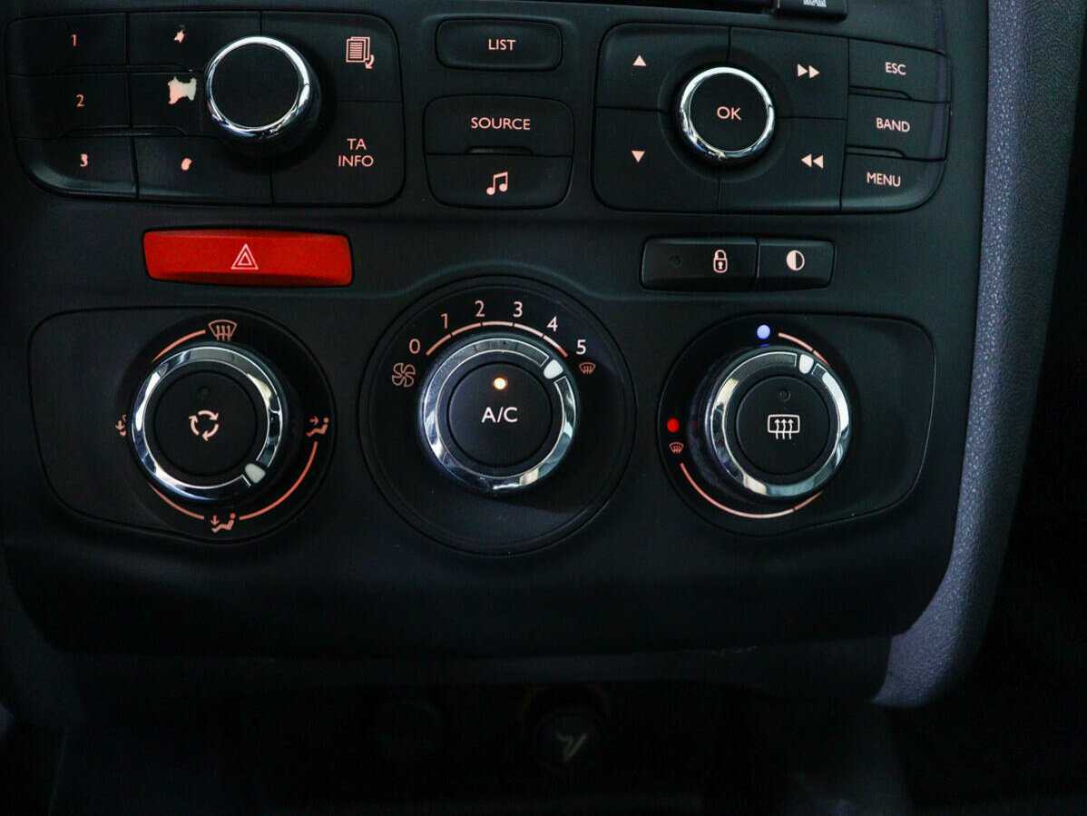 Citroen C4, 2012 Фото №13