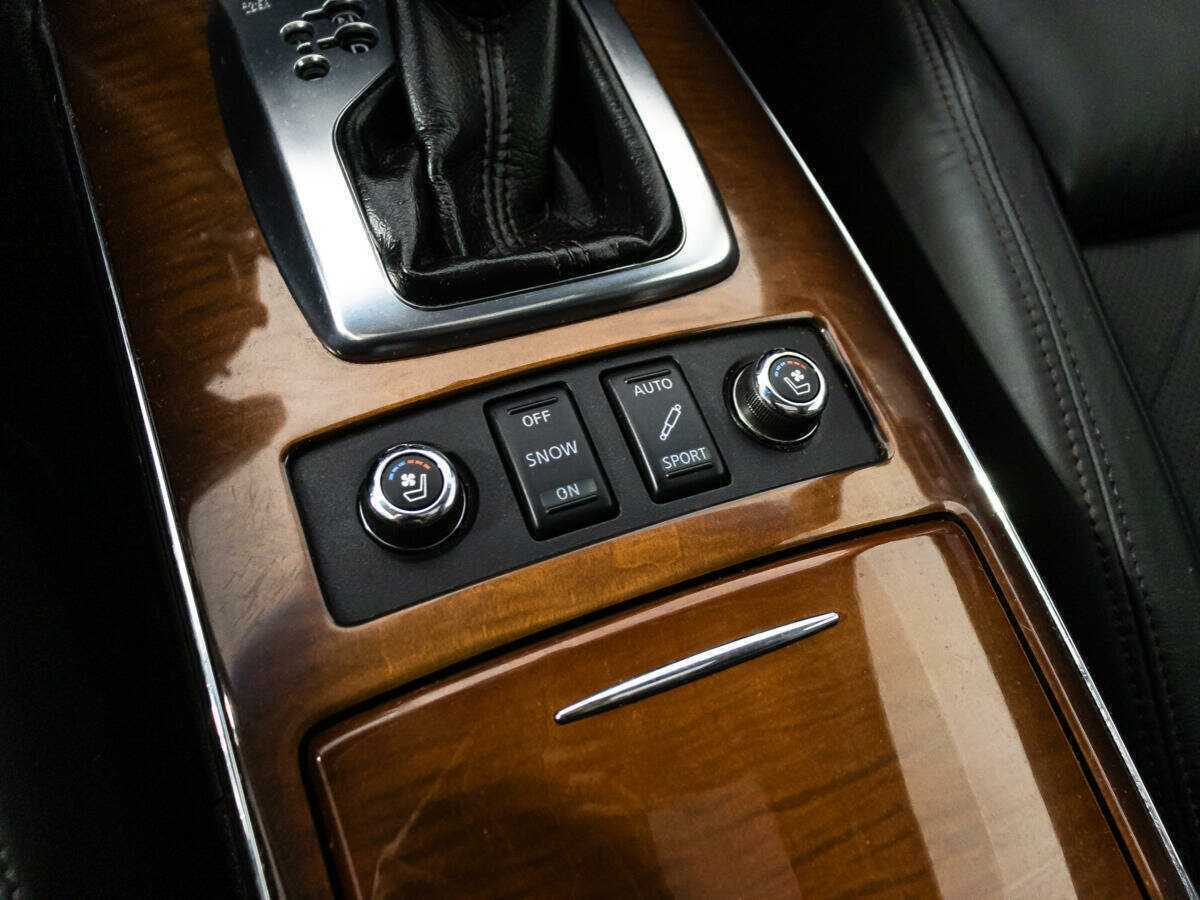 Infiniti FX37, 2012 Фото №18