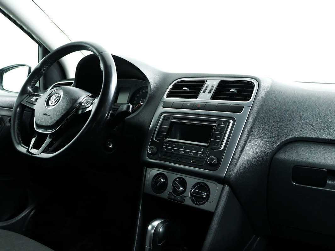 Volkswagen Polo, 2016 Фото №9