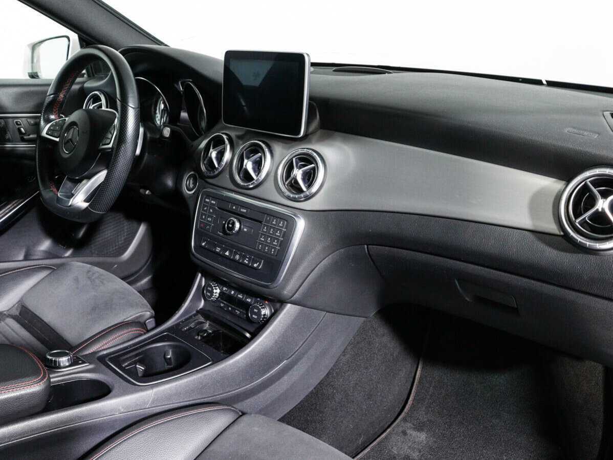Mercedes-Benz CLA 200, 2016 Фото №6
