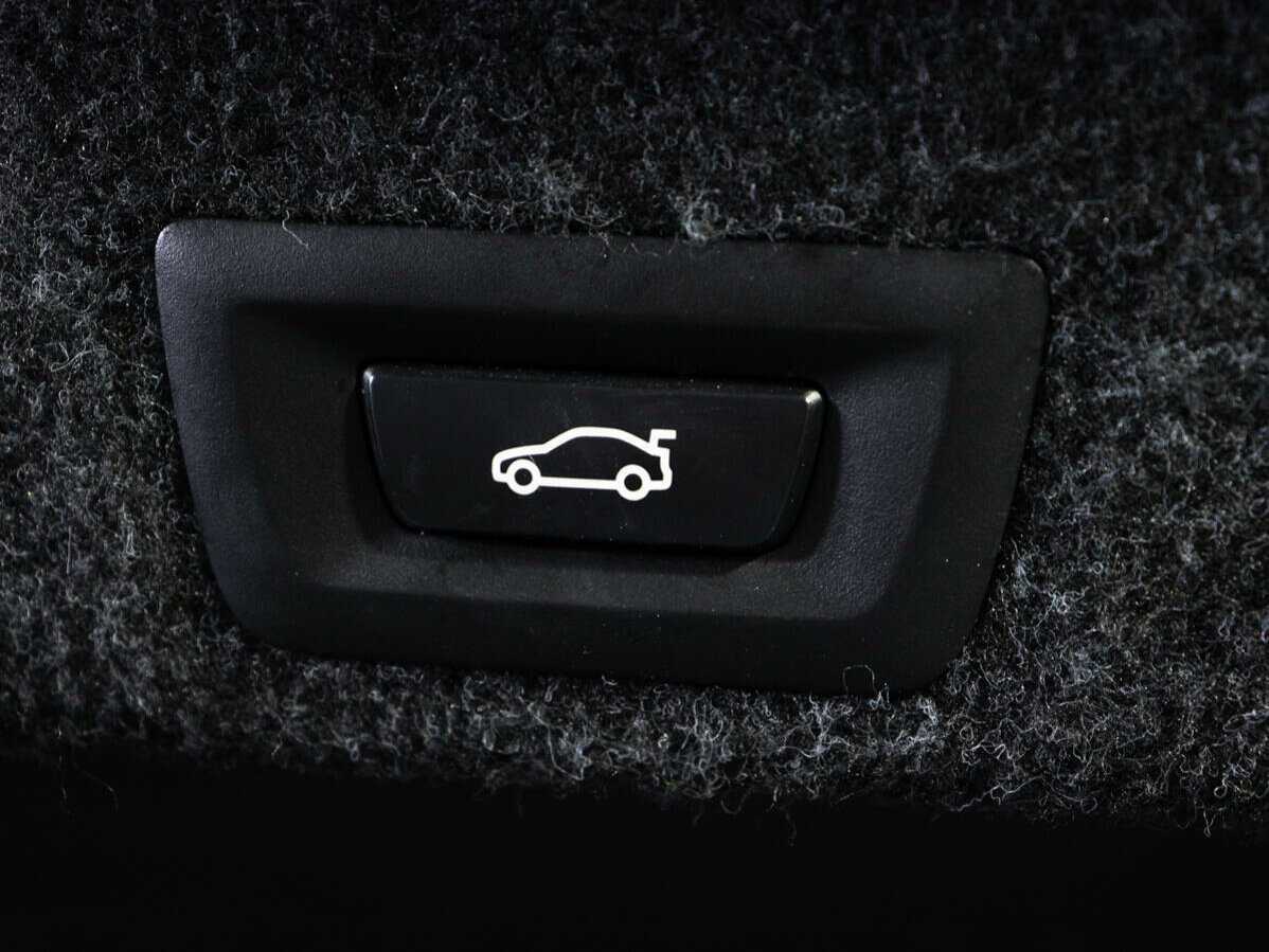 BMW 5 серии 530d xDrive, 2016 Фото №15