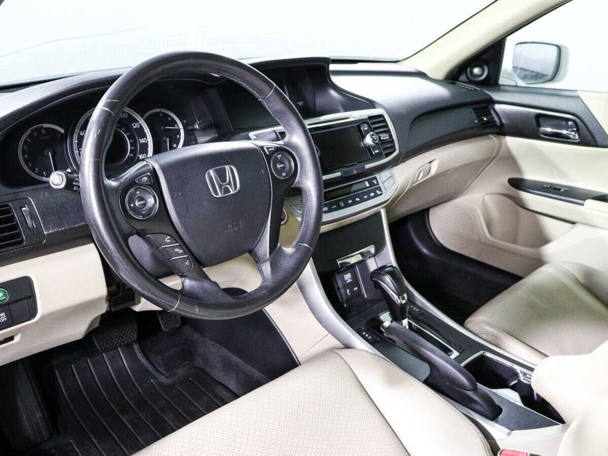Honda Accord, 2012 Фото №13