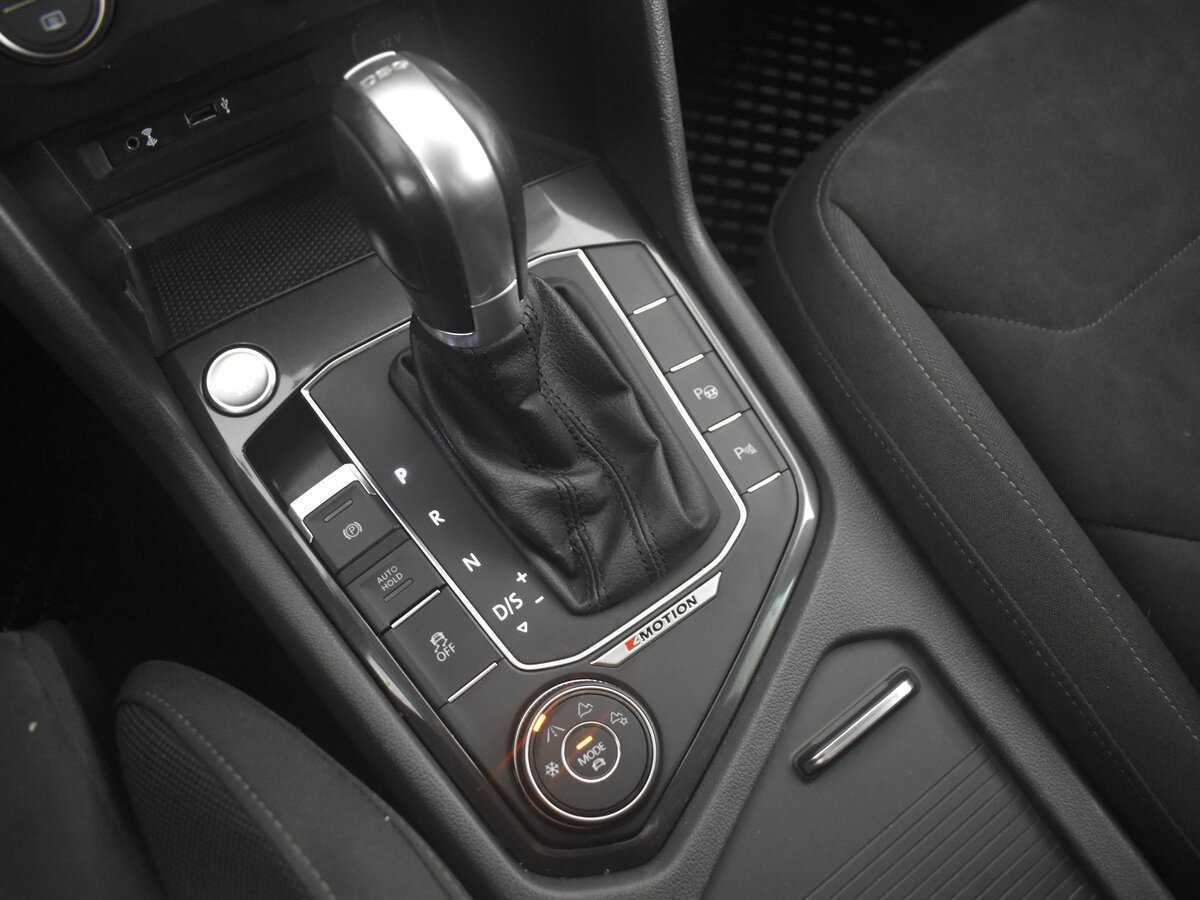 Volkswagen Tiguan, 2017 Фото №23