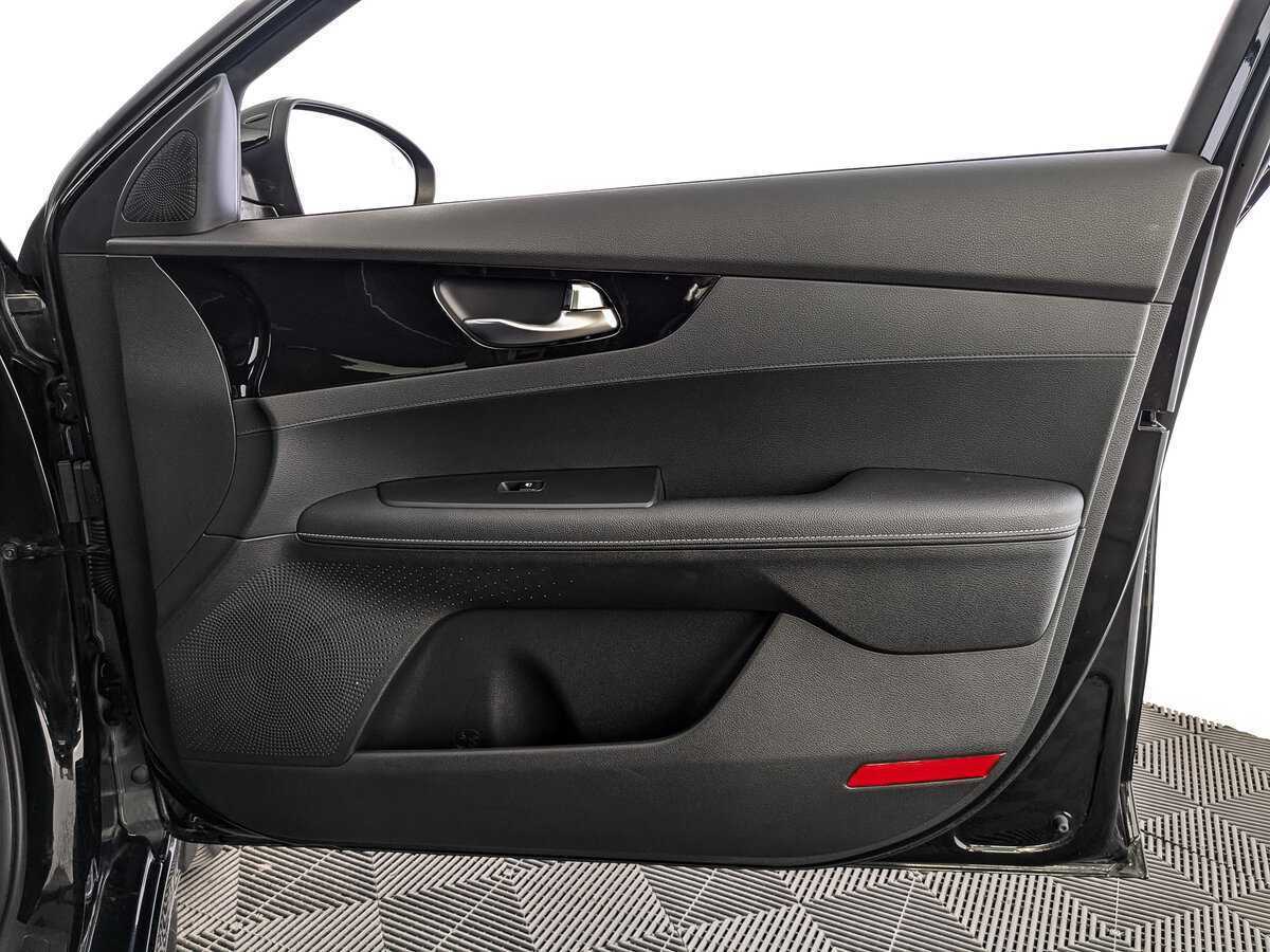 Kia Cerato, 2021 Фото №20