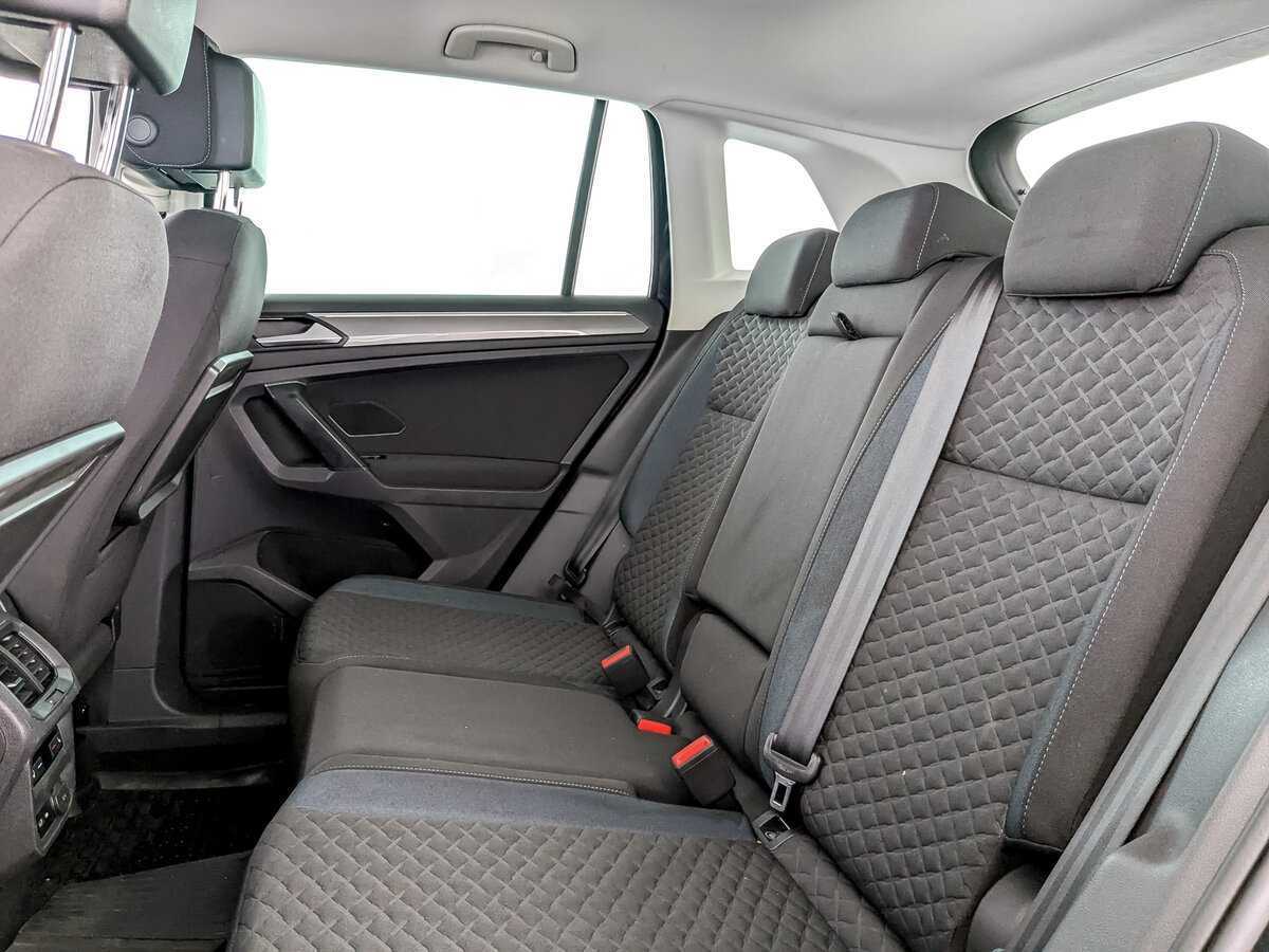 Volkswagen Tiguan, 2019 Фото №10