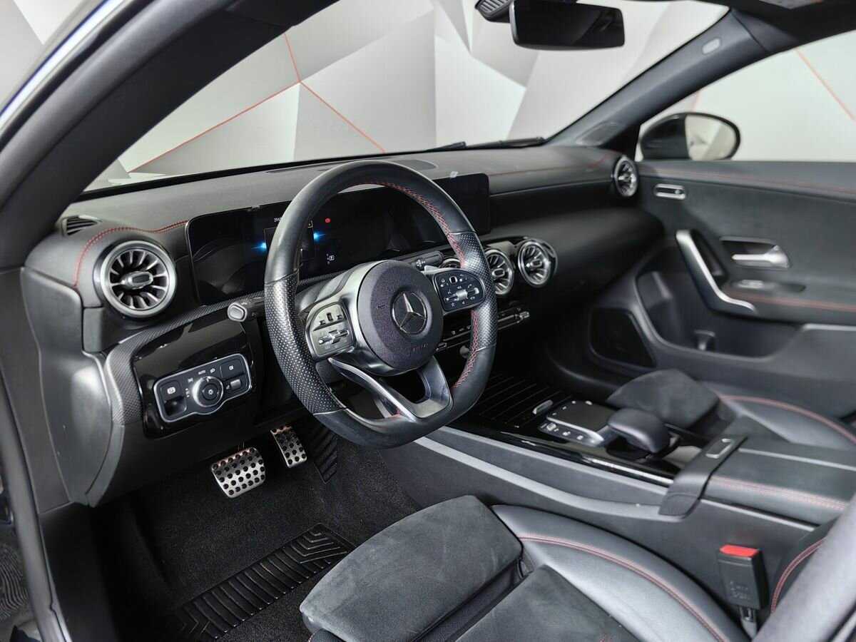Mercedes-Benz CLA 200, 2020 Фото №14