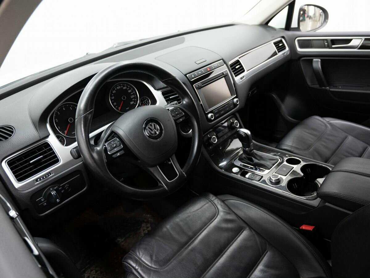 Volkswagen Touareg, 2015 Фото №13