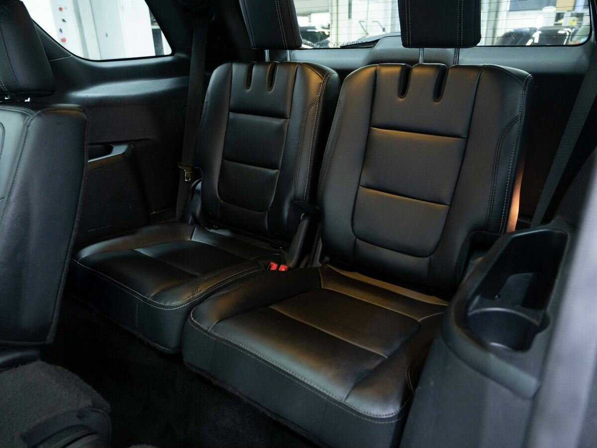 Ford Explorer, 2016 Фото №10