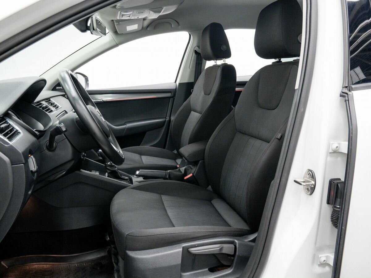 Skoda Octavia, 2018 Фото №12