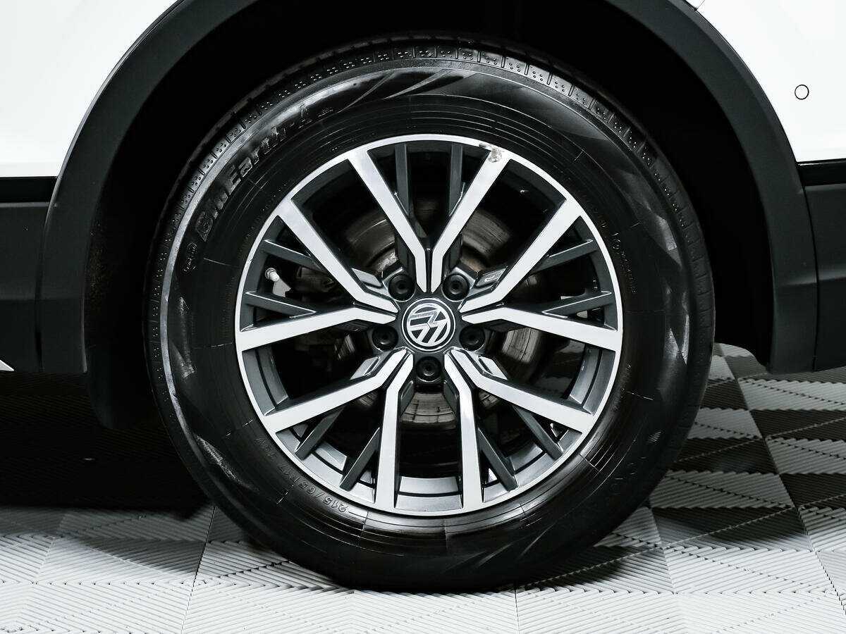 Volkswagen Tiguan, 2019 Фото №14
